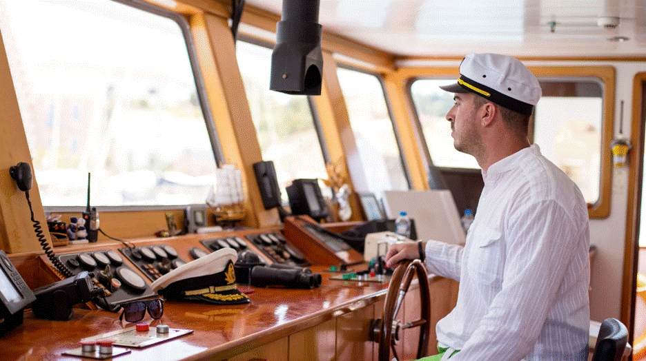 Choosing the Right Captain Service for Your Boat Size