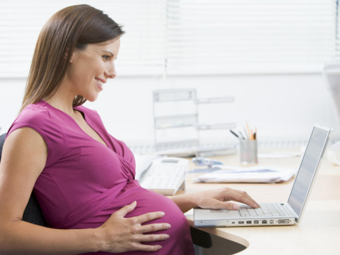 Office-Ready Maternity Work Clothes For Every Stage Of Pregnancy